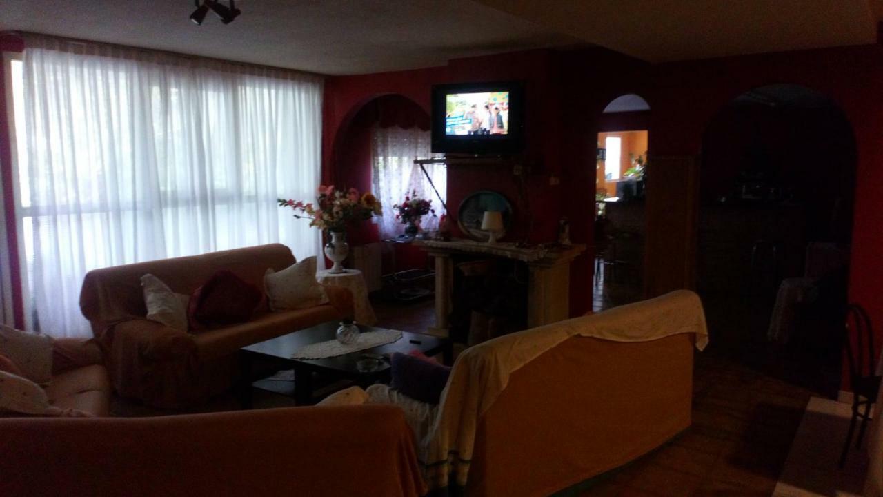 Hostal El Venero Сотийо де ла Адрада Екстериор снимка